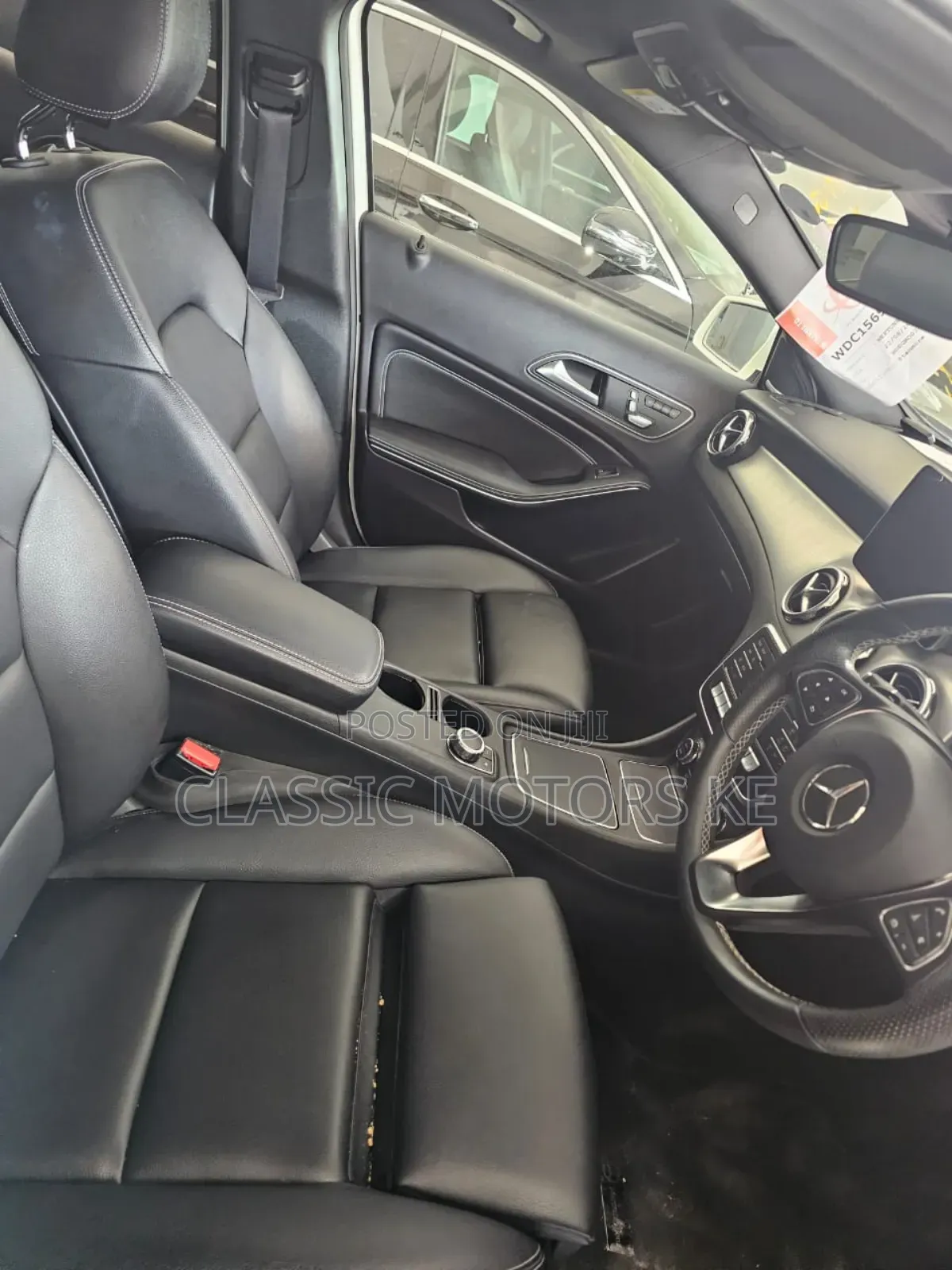 Mercedes-Benz GLA-Class 2019 White
