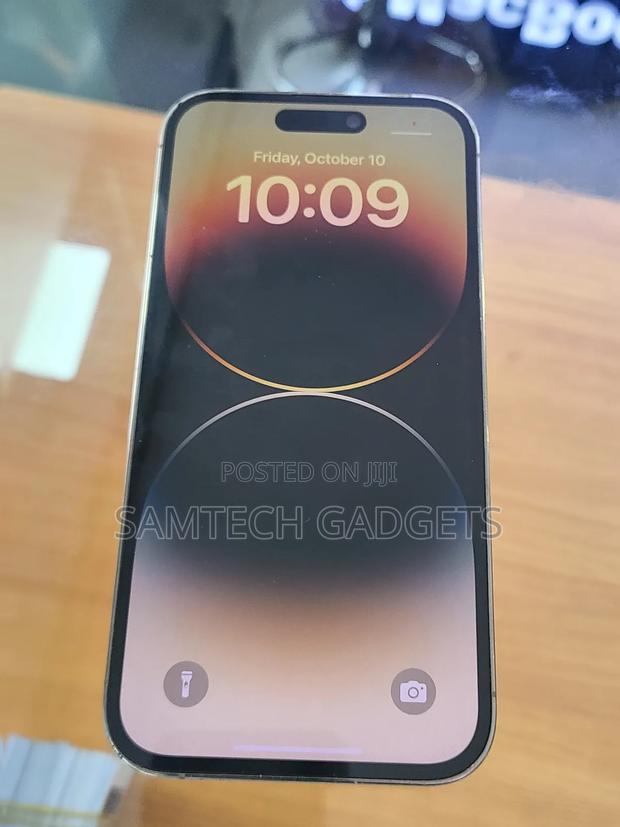 Apple iPhone 14 Pro Max 256 GB Gold - main view