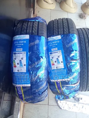 215/65r16 Comfoser Highway Pattern