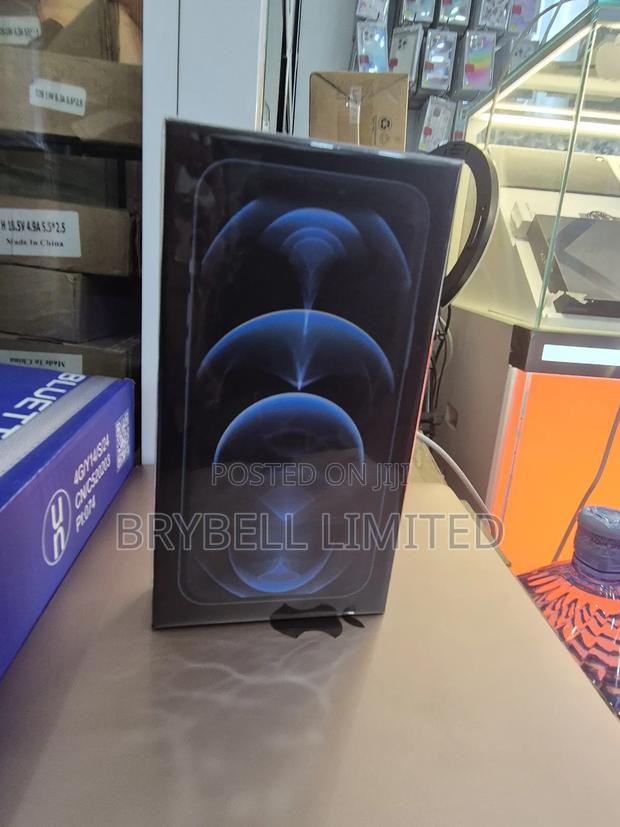 New Apple iPhone 12 Pro Max 128 GB Blue - thumbnail 5