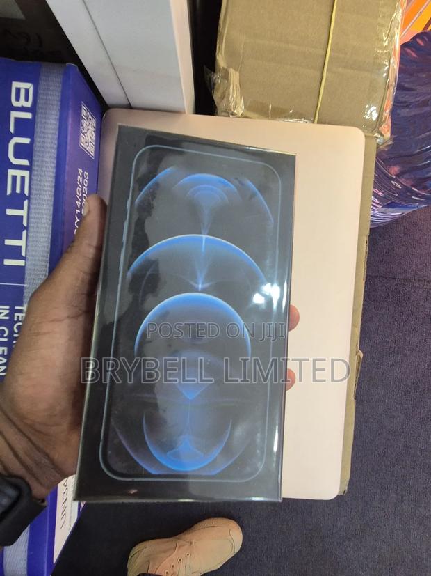 New Apple iPhone 12 Pro Max 128 GB Blue - thumbnail 6