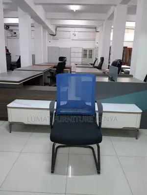 Sleek Reception Mesh Chair