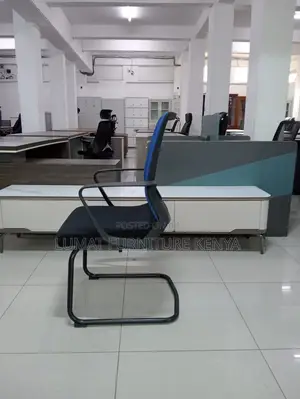 Sleek Reception Mesh Chair