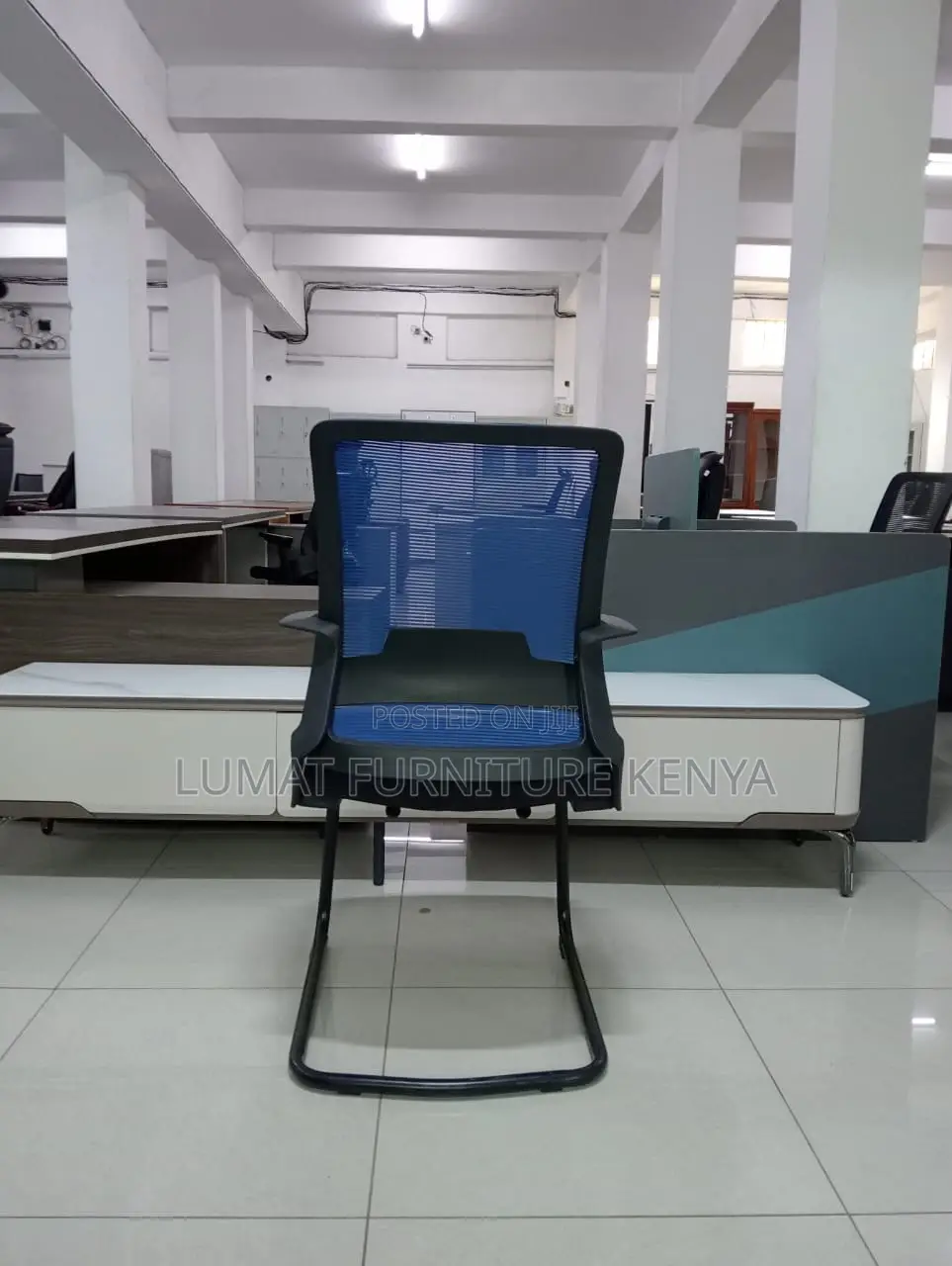 Sleek Reception Mesh Chair