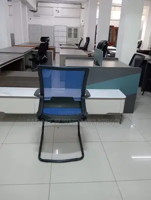 Sleek Reception Mesh Chair