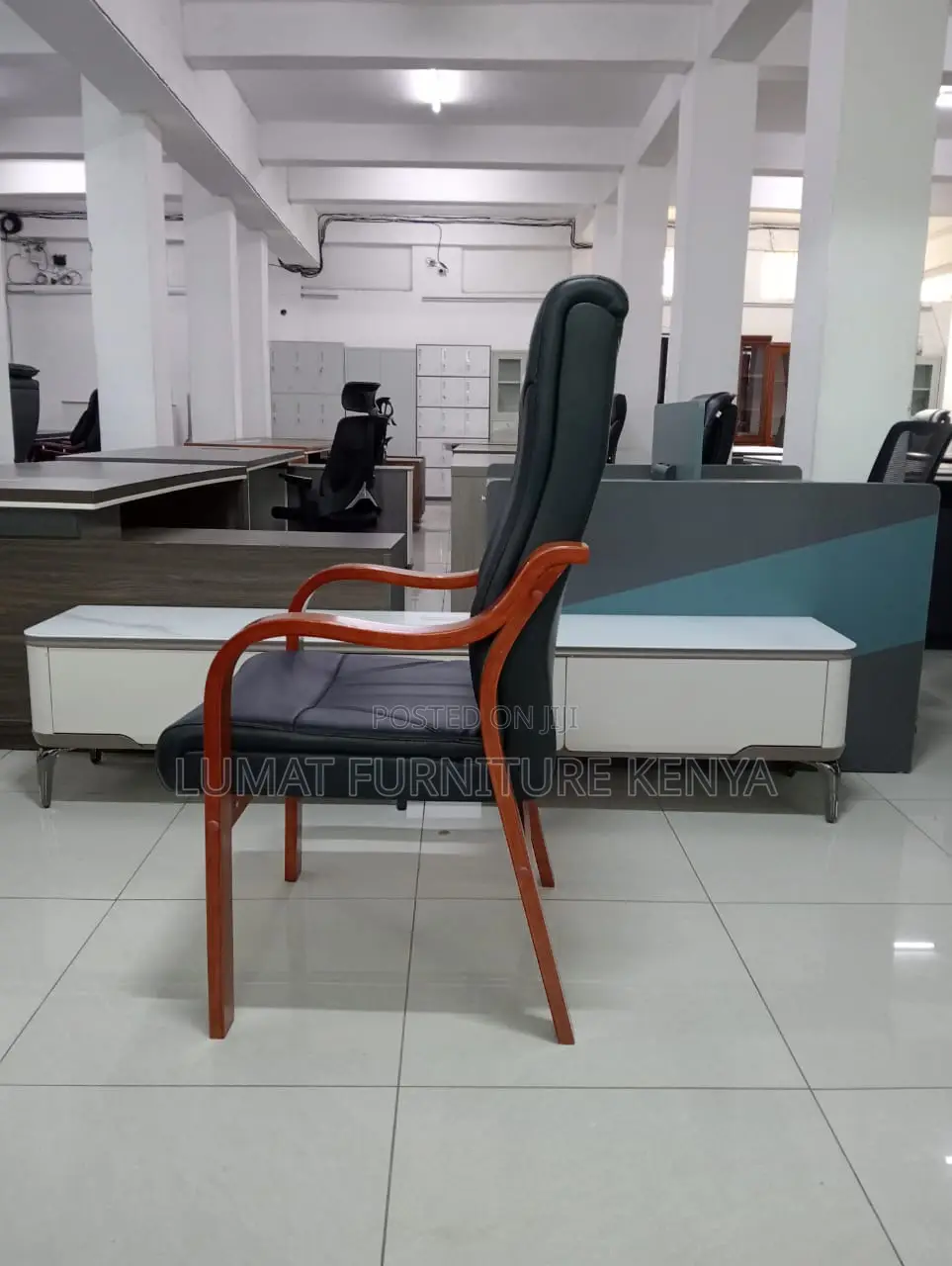Solid Wood Visitors Chair