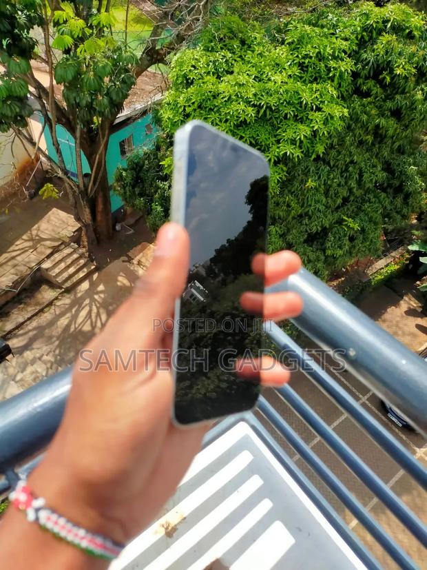 Apple iPhone 13 Pro Max 128 GB Gold - main view