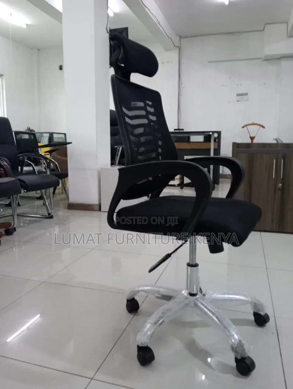 Ergonomic Secretarial Seat