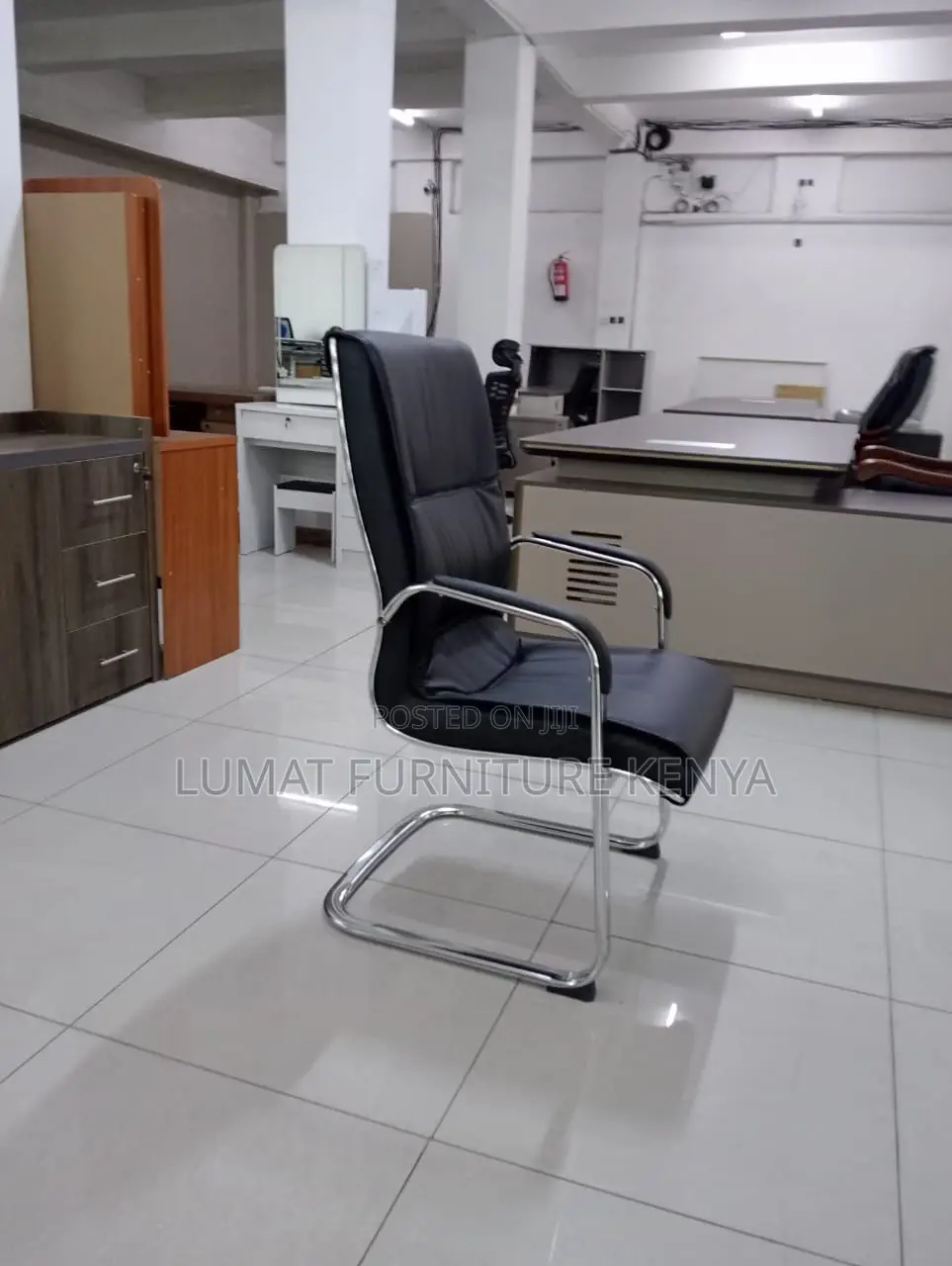 Leather Highback Visitors Chair