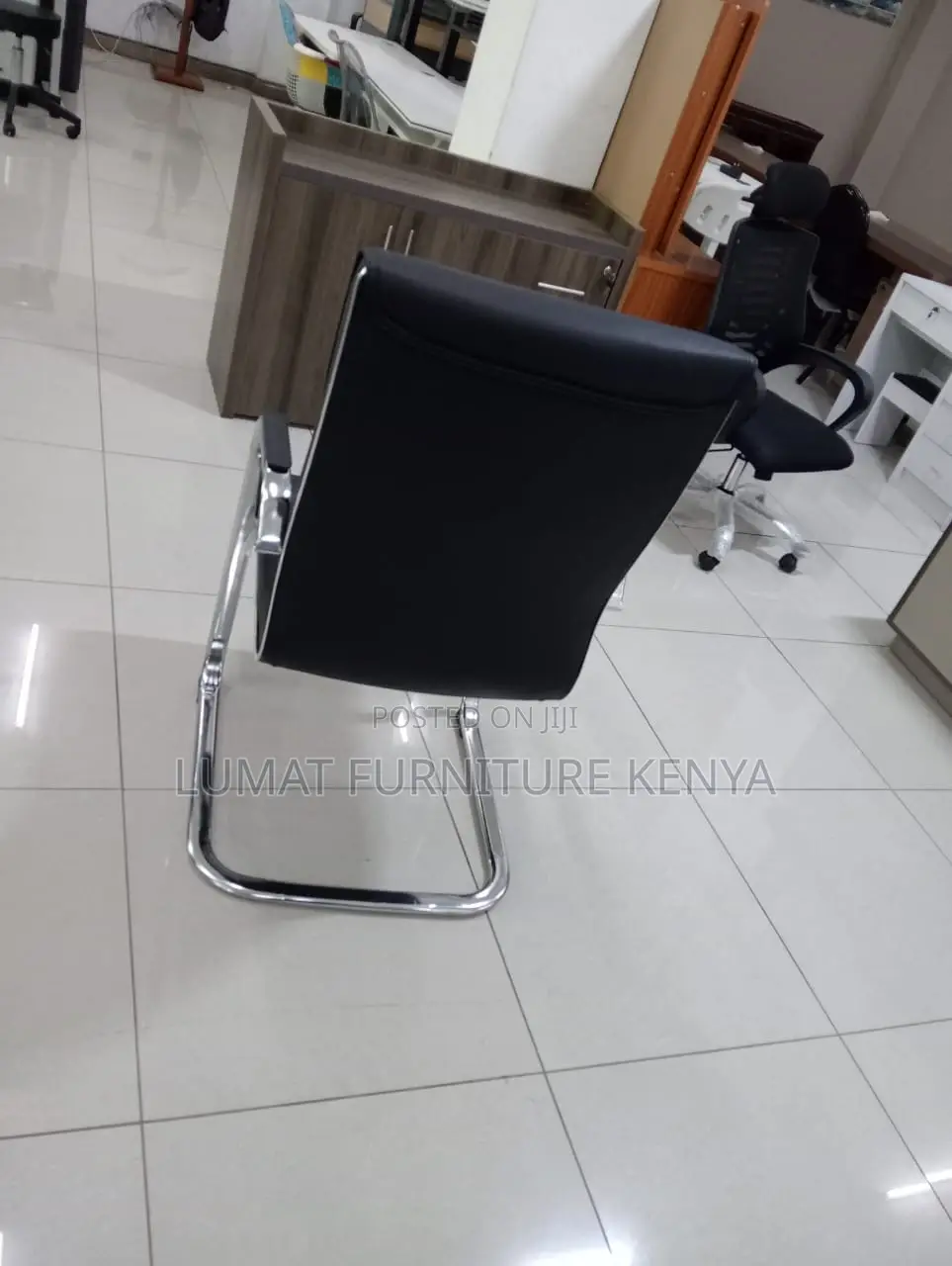 Leather Highback Visitors Chair