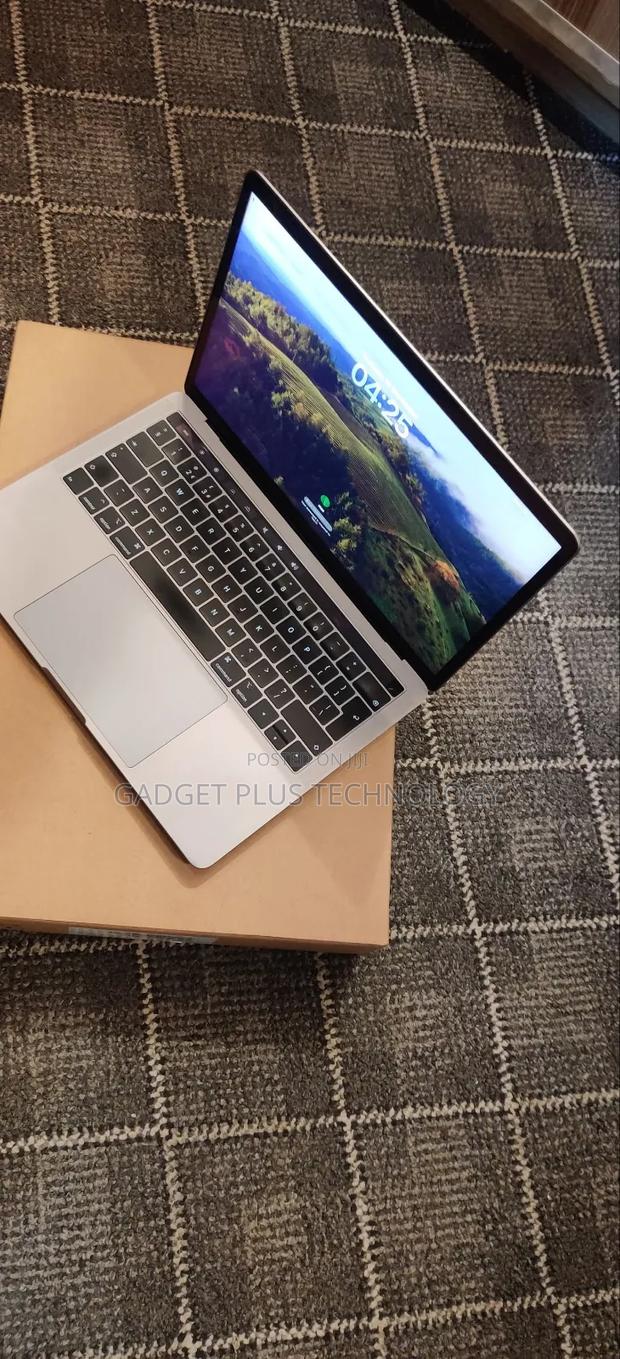 Laptop Apple MacBook Pro 2019 16GB Intel Core I7 SSD 512GB - main view