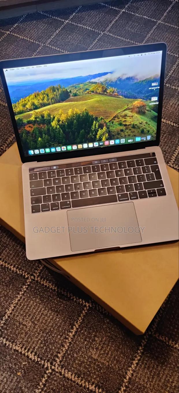 Laptop Apple MacBook Pro 2019 16GB Intel Core I7 SSD 512GB - thumbnail 3