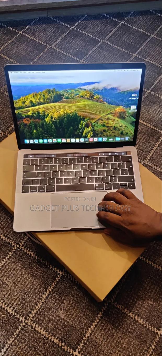 Laptop Apple MacBook Pro 2019 16GB Intel Core I7 SSD 512GB - thumbnail 4
