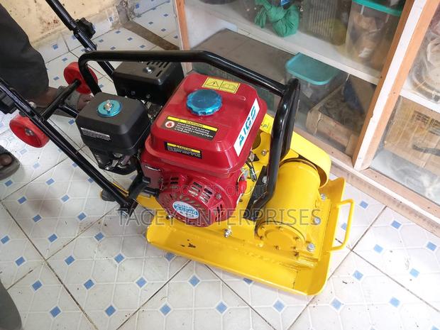 Brand New Plate Compactor + Plate Compactor Spares - thumbnail 3
