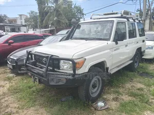 Toyota Land Cruiser 2018 White