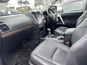 Toyota Land Cruiser Prado 2.8 2019 Gray