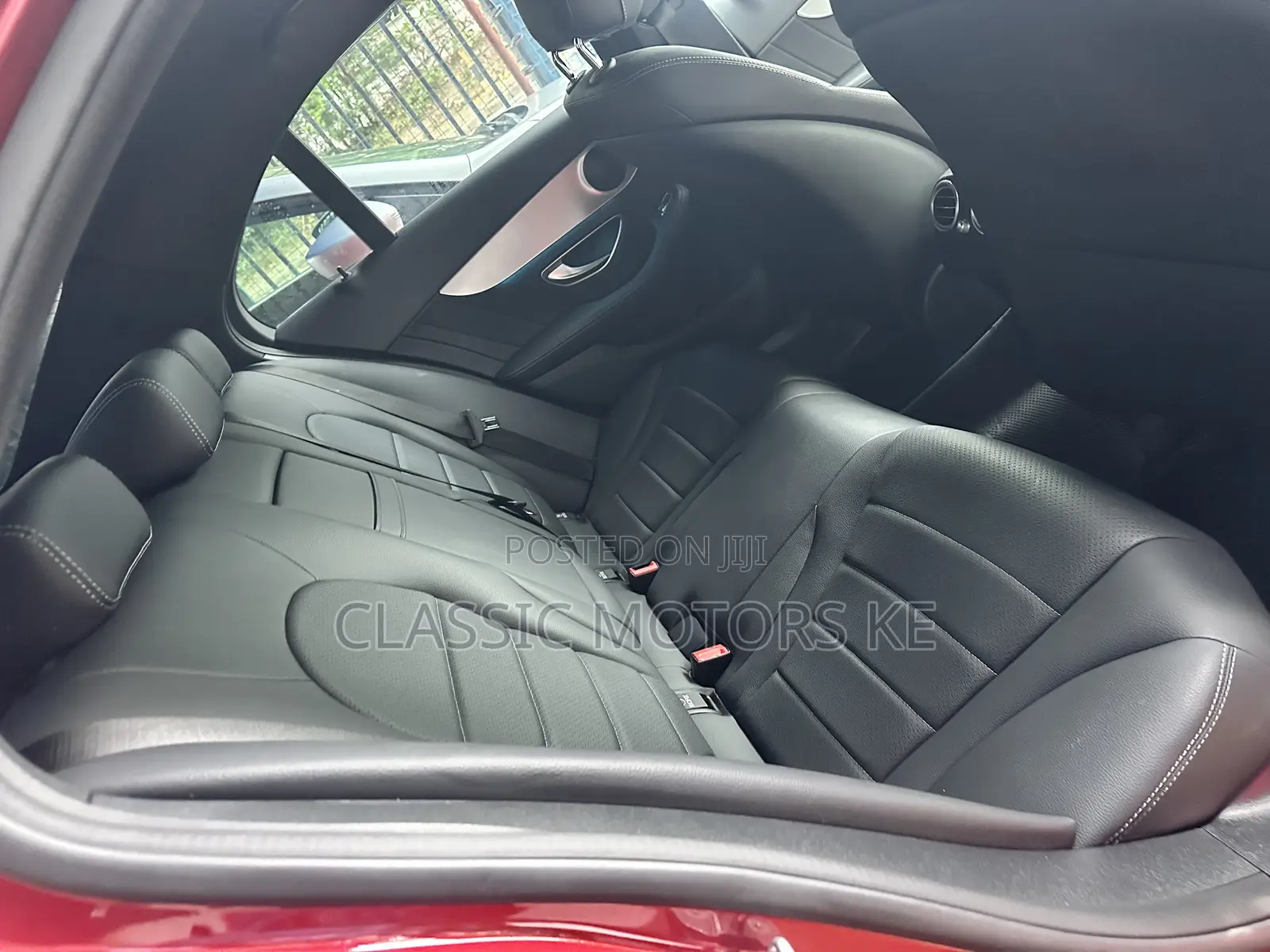 Mercedes-Benz C180 2018 Red