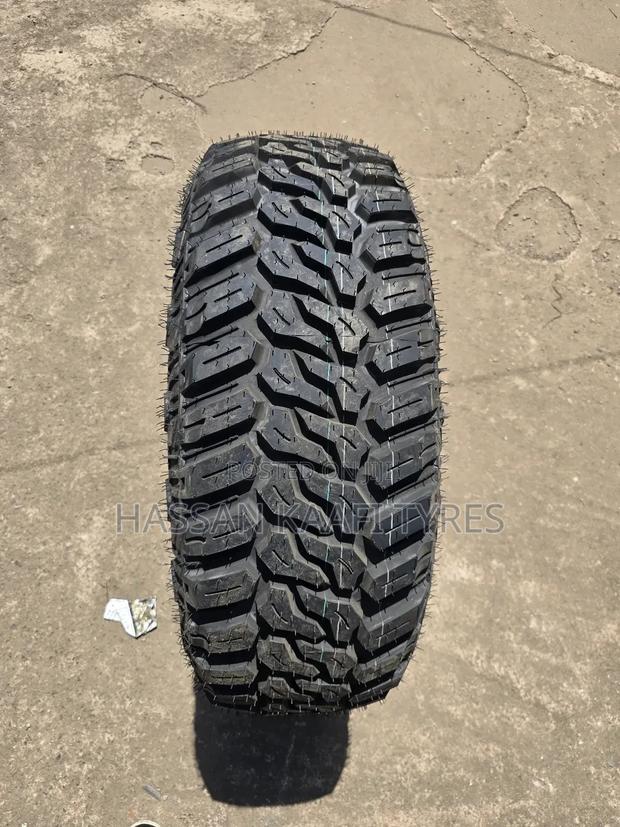 275/70r18 Maxtrek Tyre M/T - thumbnail 2