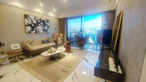 2bdrm Duplex in Westlands for sale - main view