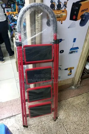 Foldable 4 Steps Ladder