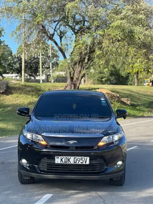Toyota Harrier 2.0 2016 Black