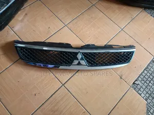 Mitsubishi Colt 2008 Grill