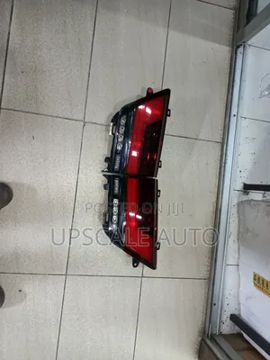 300 Series V8 Boot Light