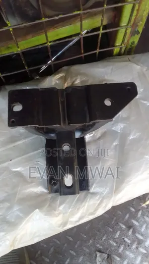 Toyota Passo Gearbox Mounting 1kr Engine