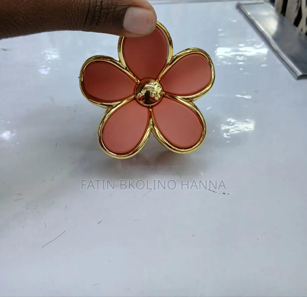 Color Hair Claws - main view