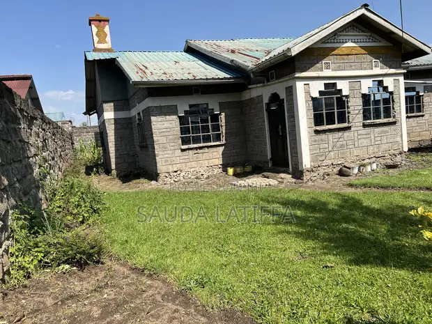 3bdrm House in Islamiya Estate, Umoja for sale