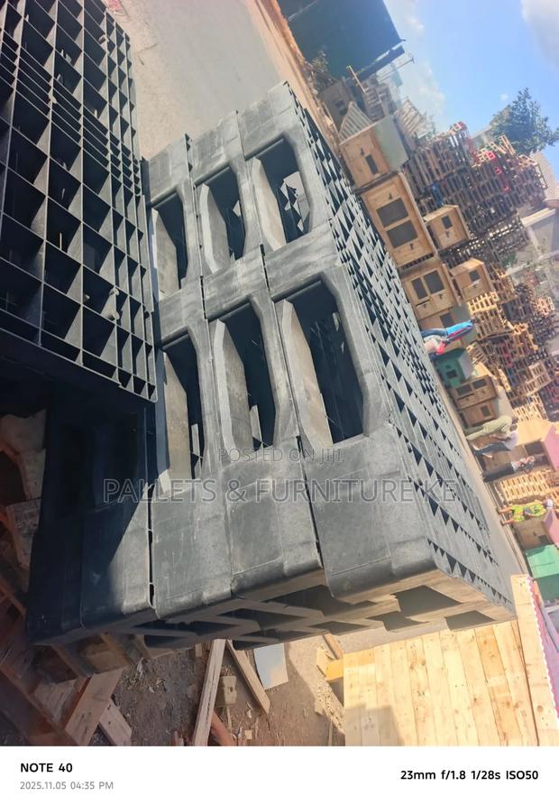 Heavy-duty Strength Plastic Pallet
