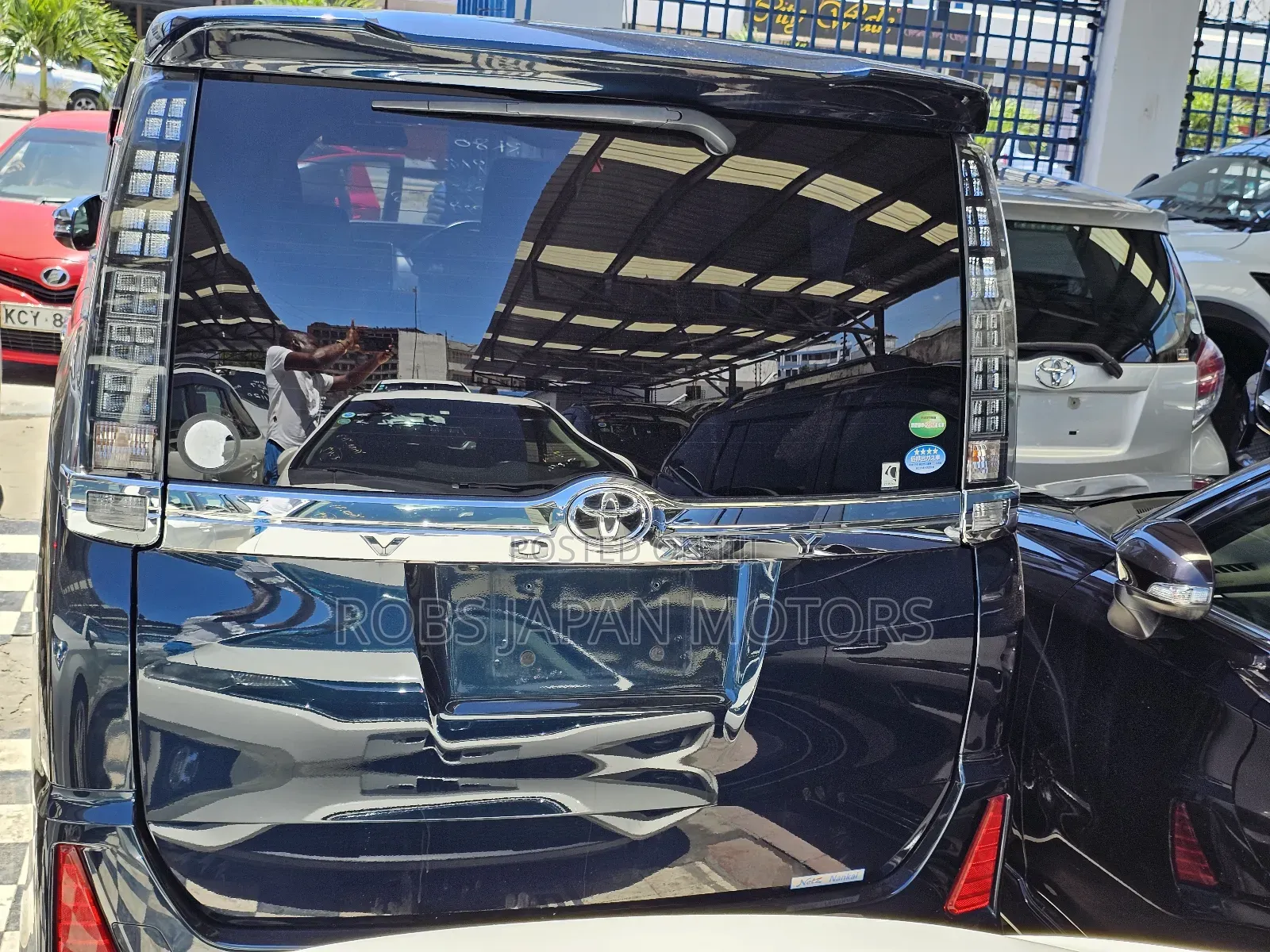 Toyota Voxy 2018 Blue