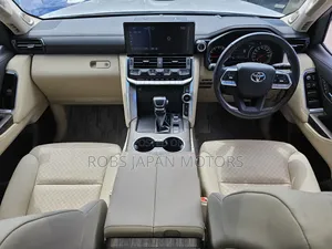 Toyota Land Cruiser 3.3 Diesel 4WD 2022 White