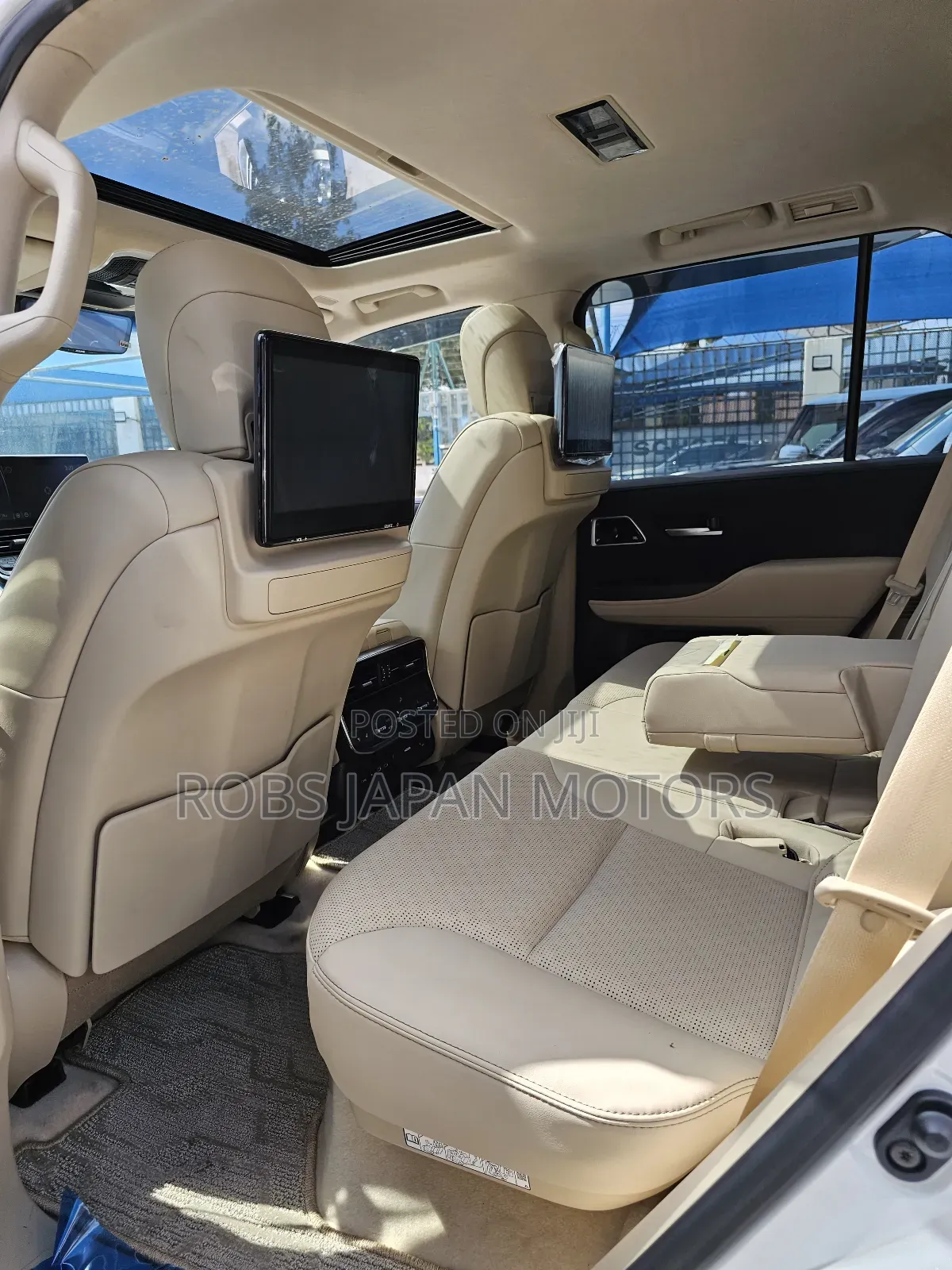 Toyota Land Cruiser 3.3 Diesel 4WD 2022 White