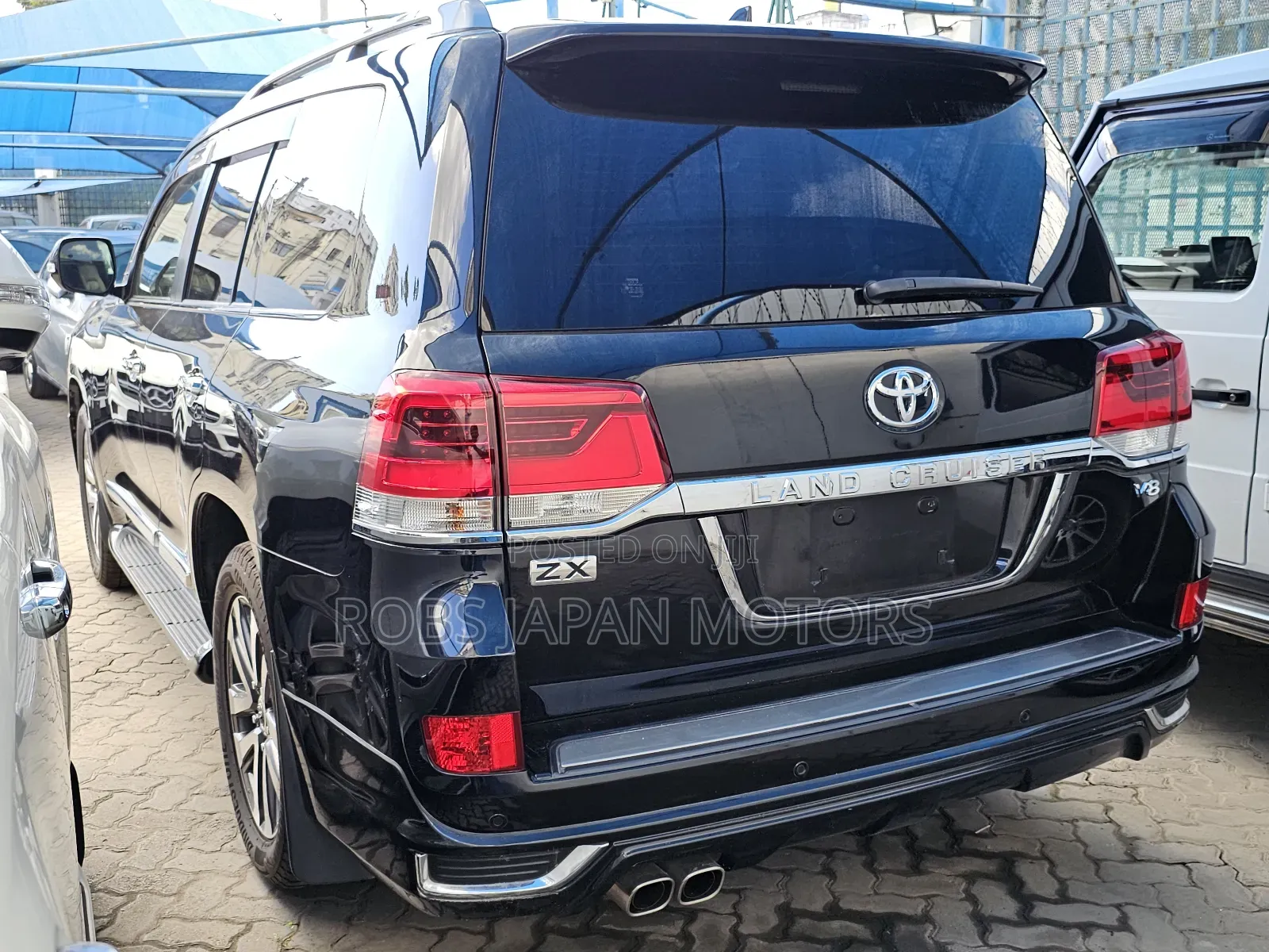 Toyota Land Cruiser 4.6 V8 ZX 2018 Matt Black