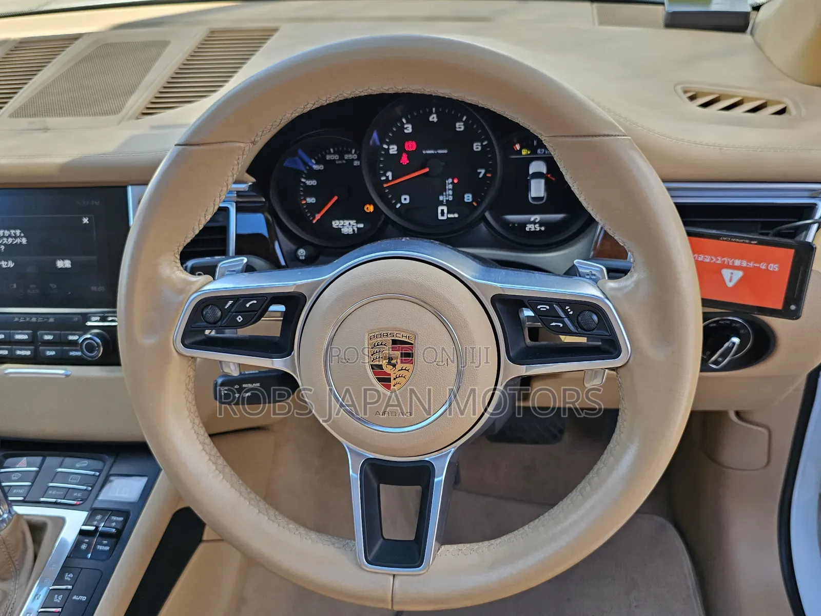 Porsche Macan Sport Edition 2018 Off white