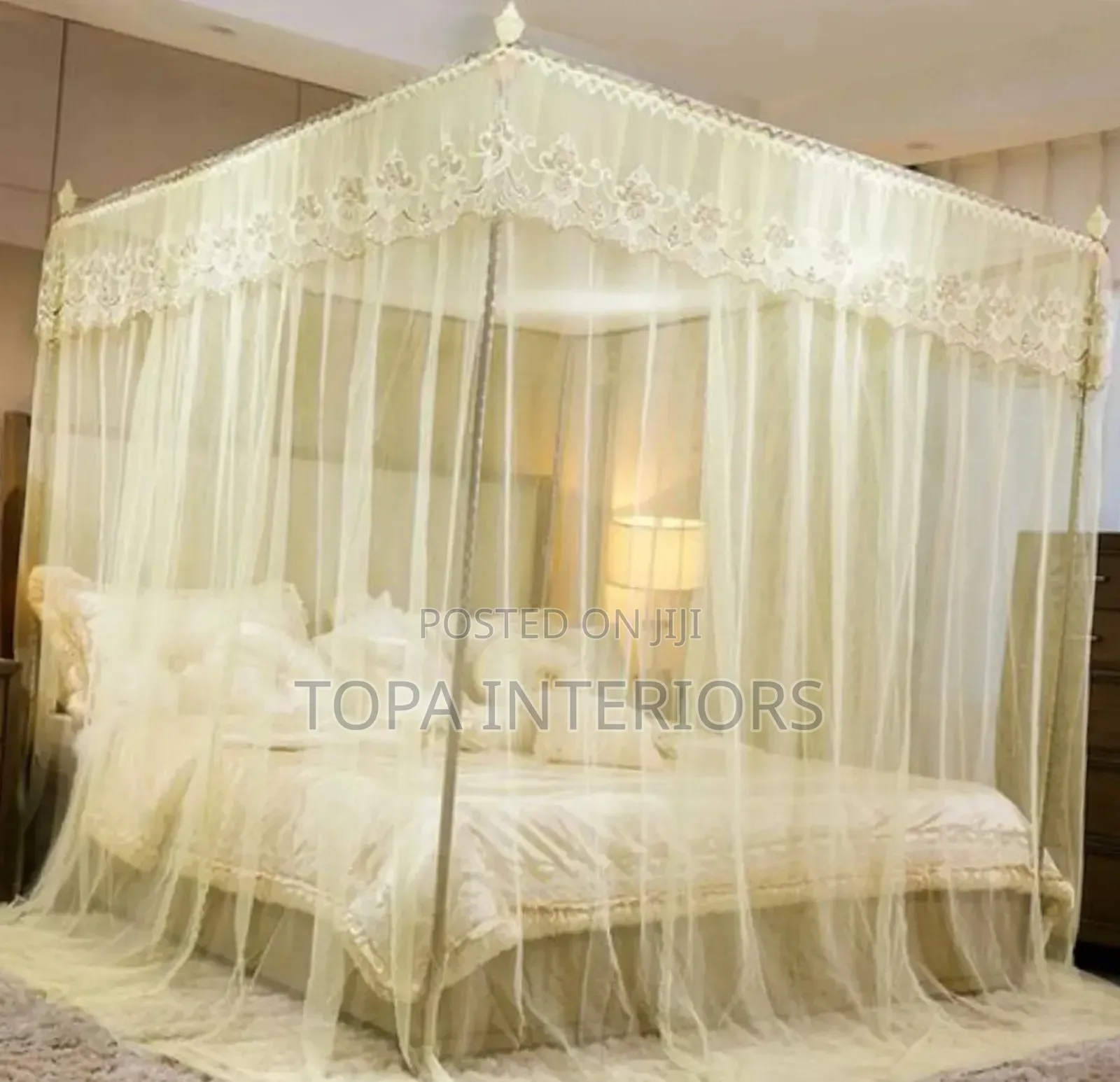 Square Mosquito Nets With Four Metallic Tube Stands 6x6
