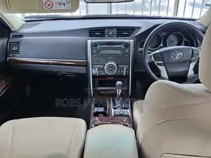 Toyota Mark X 2.5 AWD 2017 White