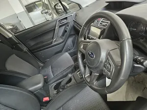 Subaru Forester 2.5i Limited AWD 2018 Silver