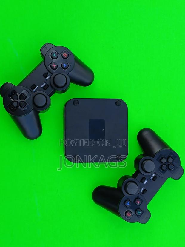 Video Game Hdmi Box With Two Pads - thumbnail 3