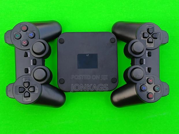 Video Game Hdmi Box With Two Pads - thumbnail 4