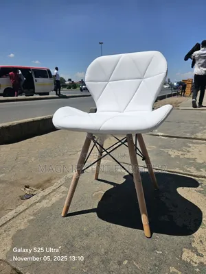 Eames Leather White Sanus