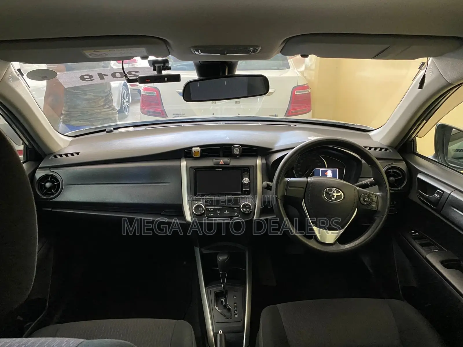 Toyota Corolla Fielder 2019 Silver