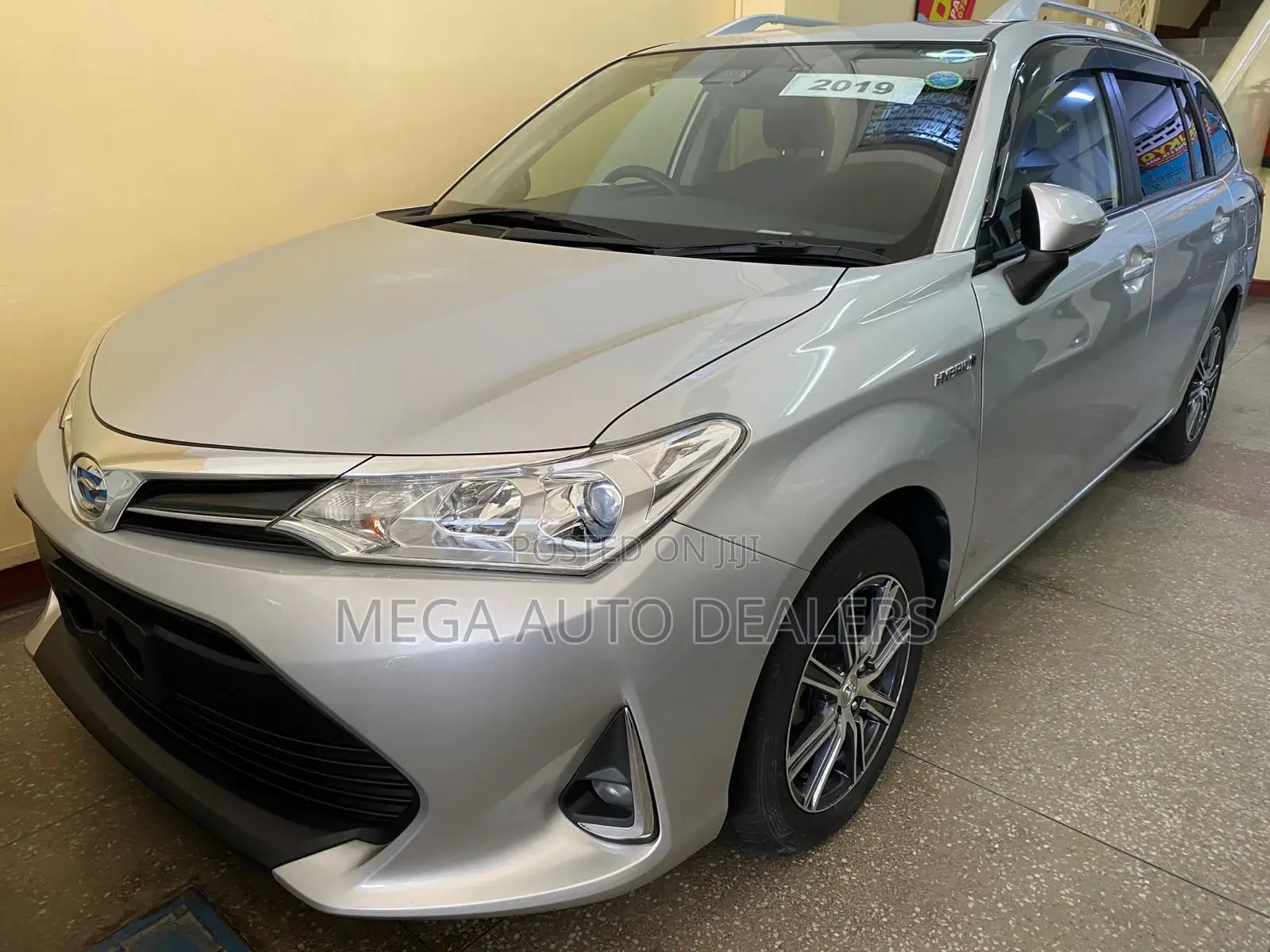 Toyota Corolla Fielder 2019 Silver