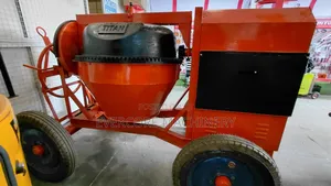 Titan Indian 500litres Diesel Concrete Mixer With 8hp Engine.