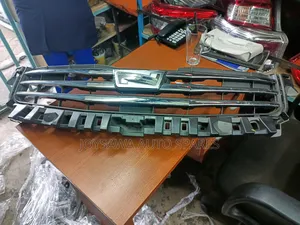 Toyota Noah 2012 Grill