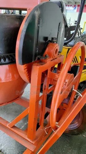 Titan Commercial Diesel Concrete Mixer 500litres Capacity 8hp Engine.