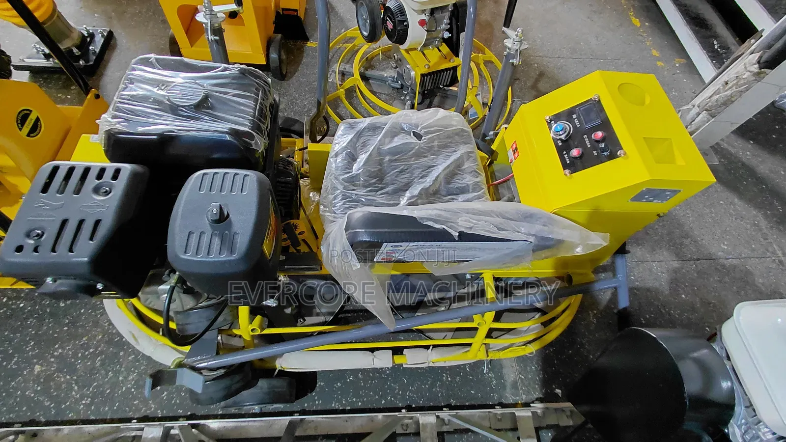 Commercial Ride-on/Sit-on Petrol Powered Power Trowel/Floor Machine.