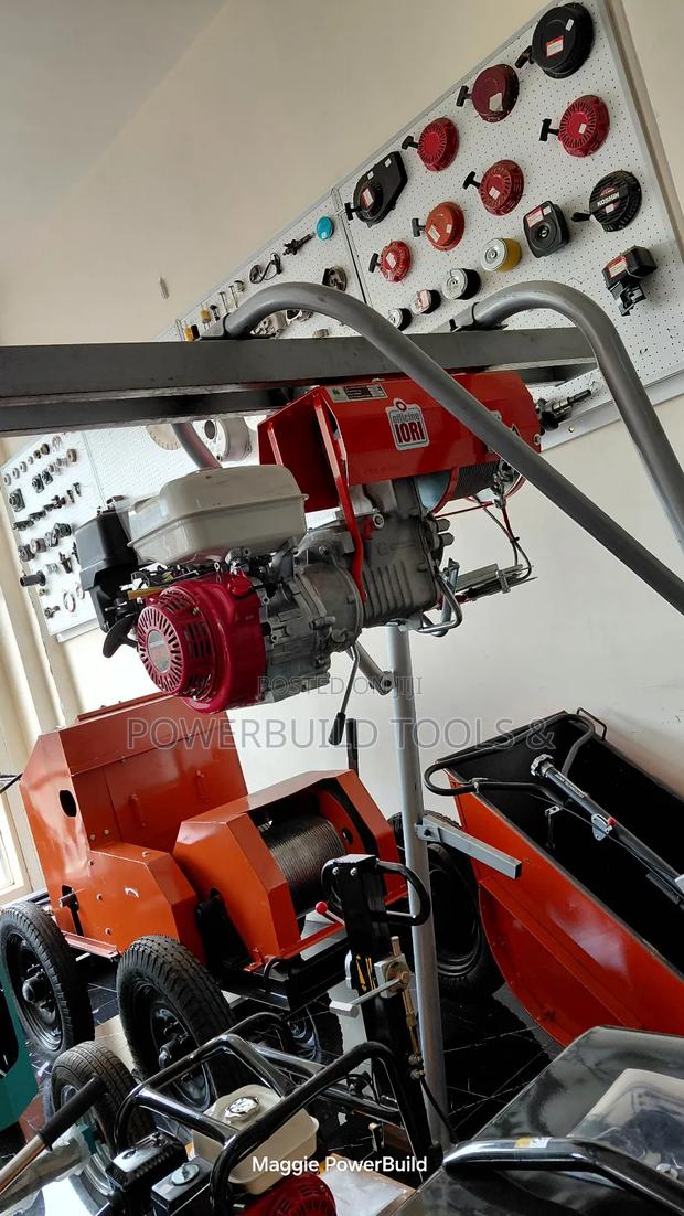 Iori Italy 1ton Concrete Hoist,Powered By A Honda Petrol Engine Gx270