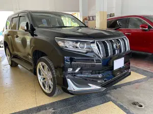 Toyota Land Cruiser Prado 2018 Black